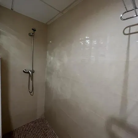 公寓 Michelangelo Super 2 Bedroom Near The 萨洛